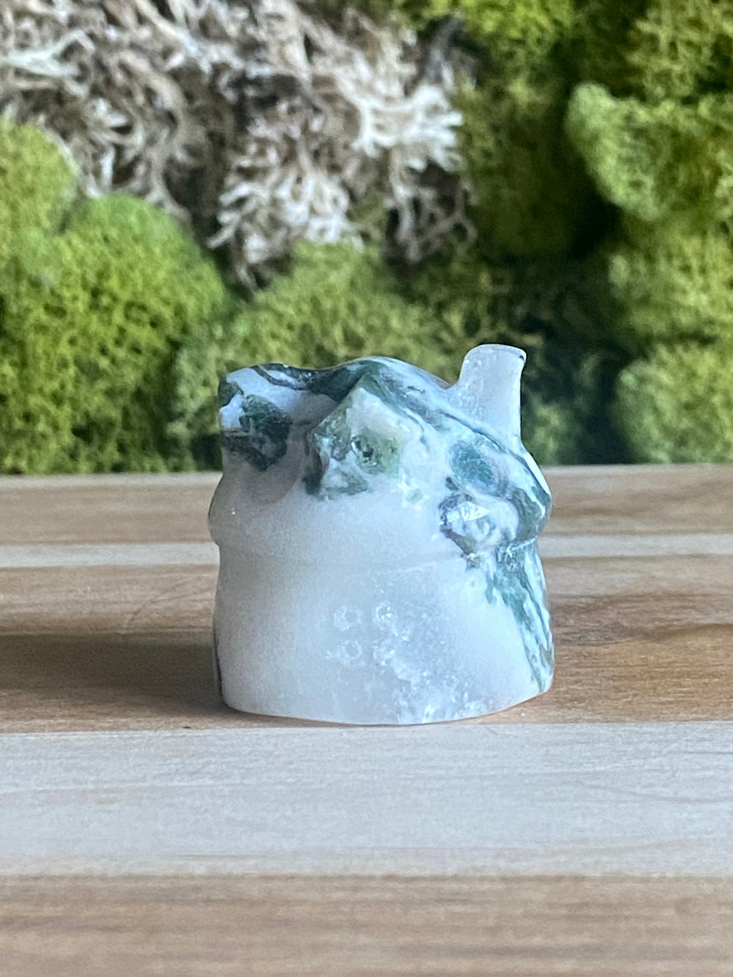 MOSS AGATE HOUSE