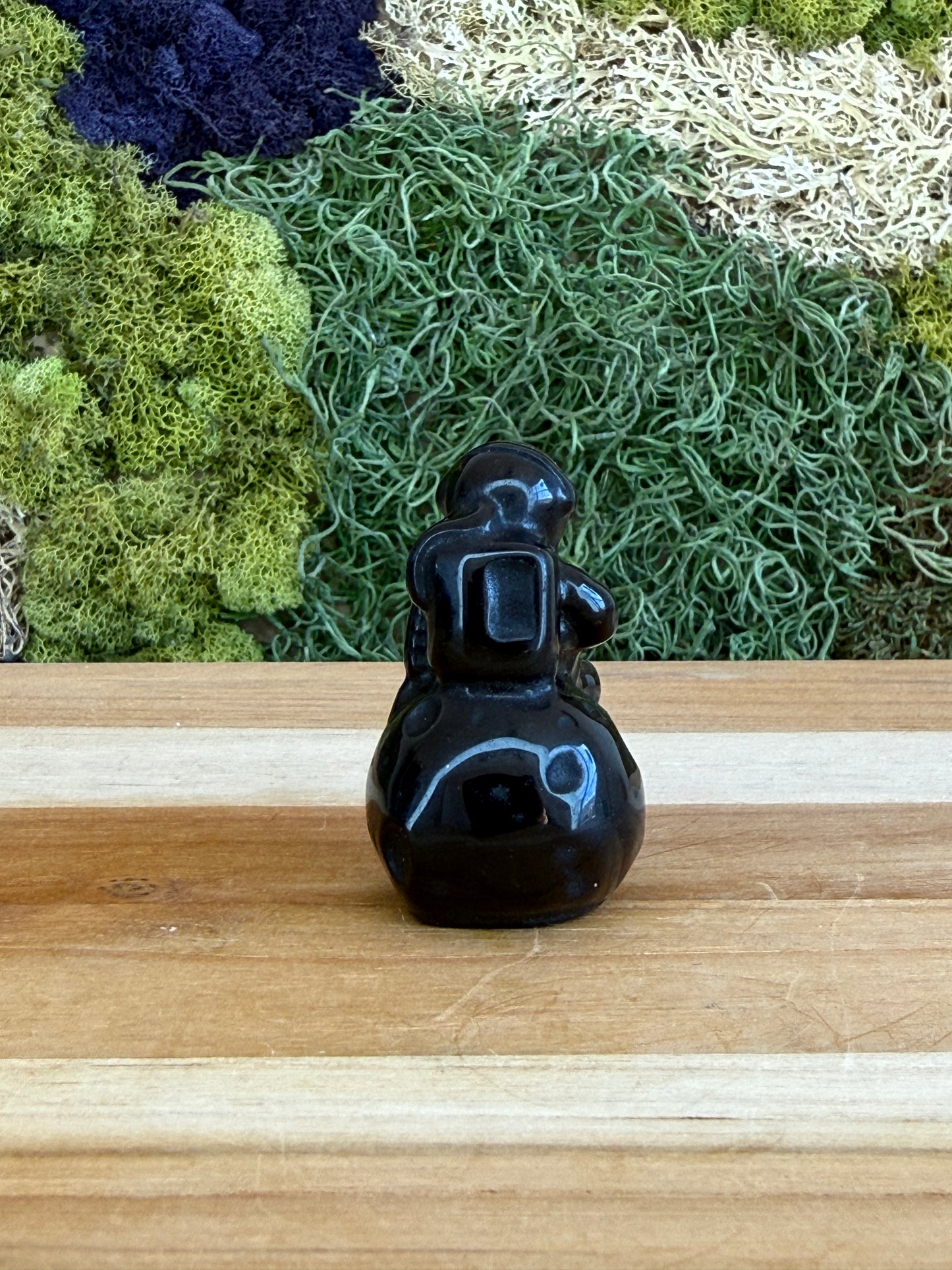 OBSIDIAN ASTRONAUT ON MOON