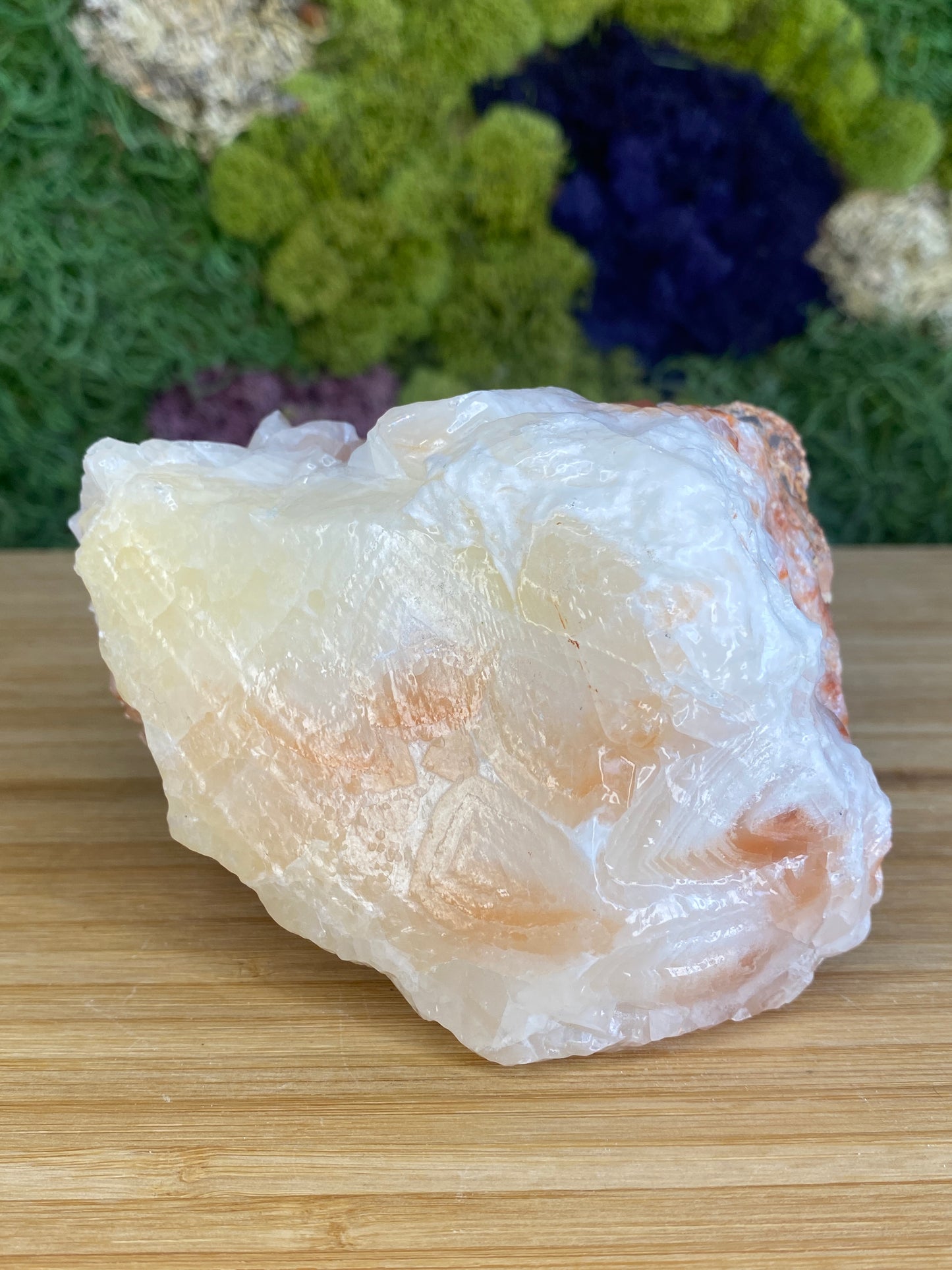 RED AND GREEN CALCITE RAW