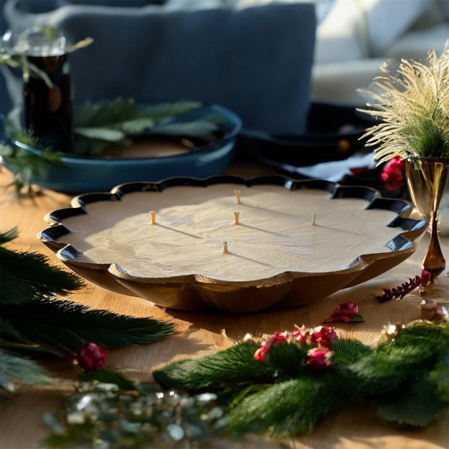 GOLD ROUNDED EDGE 24 OZ SOY CANDLE