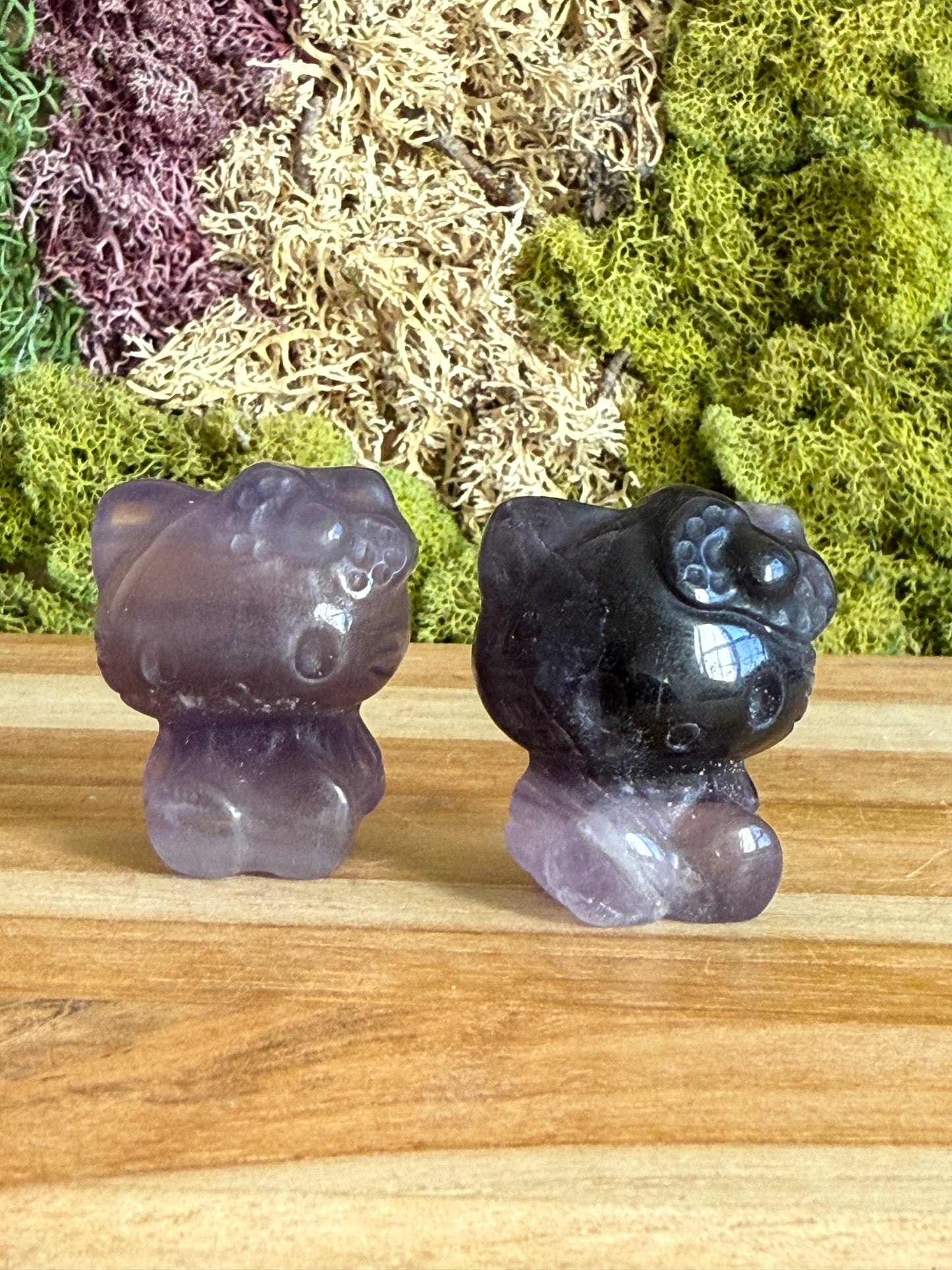 PURPLE FLUORITE HELLO KITTY