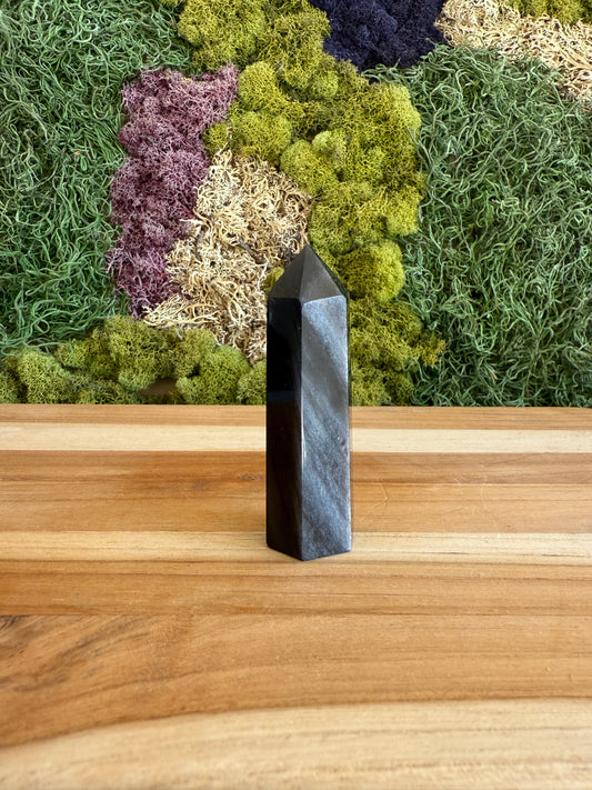 SILVER SHEEN OBSIDIAN TOWER