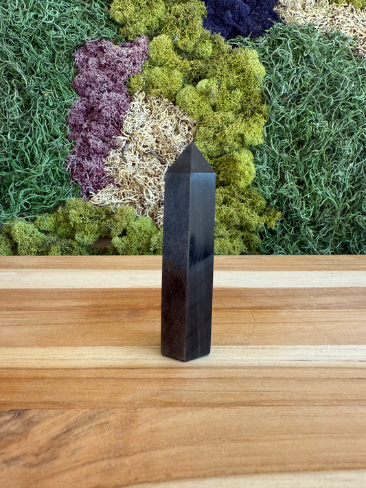 SILVER SHEEN OBSIDIAN TOWER