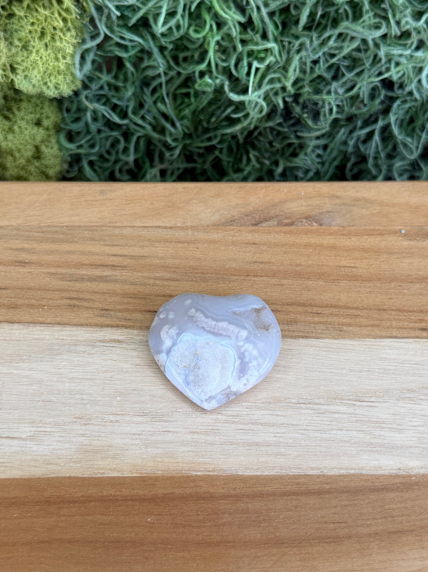 FLOWER AGATE HEART WITH DRUZY