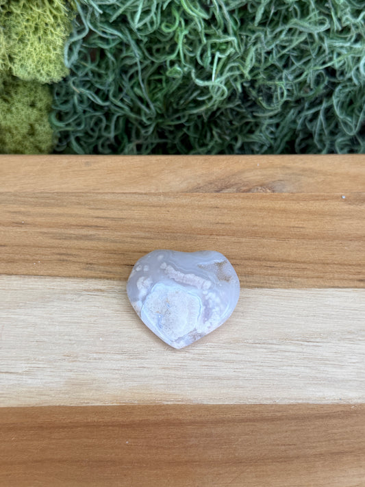 FLOWER AGATE HEART WITH DRUZY